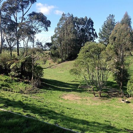 تاورانجا Rolling Hills Country Stay B&B المظهر الخارجي الصورة