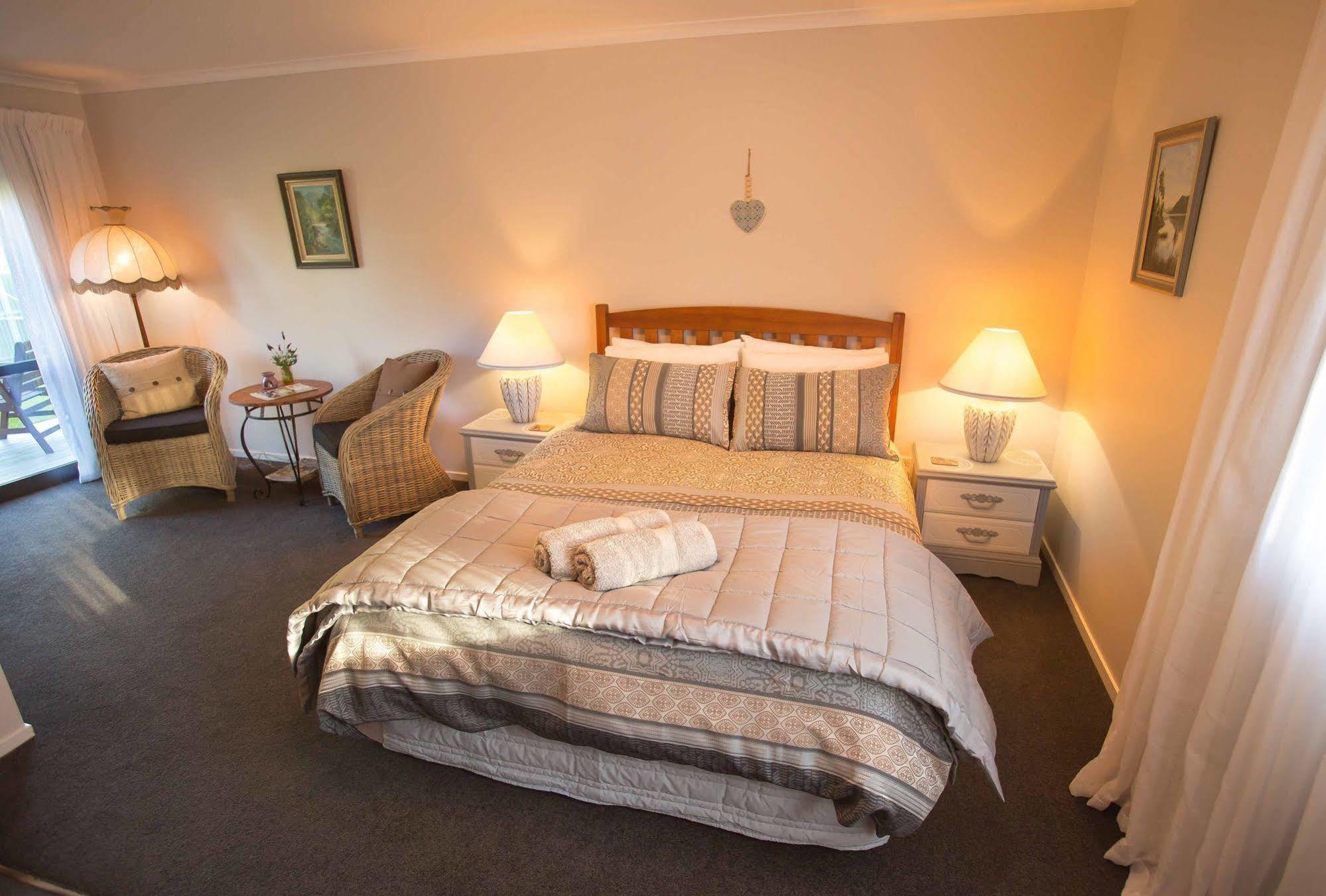 تاورانجا Rolling Hills Country Stay B&B المظهر الخارجي الصورة
